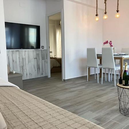 Coqueto Apartamento De Playa Con Piscina Y Terraza Valencia Kültér fotó