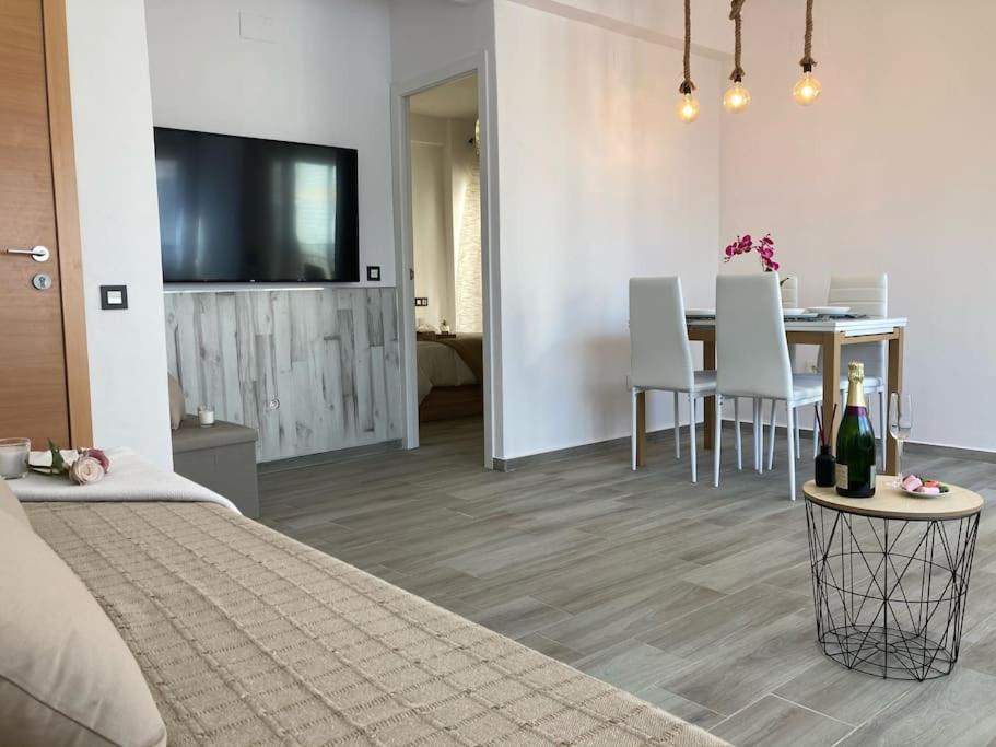 Coqueto Apartamento De Playa Con Piscina Y Terraza Valencia Kültér fotó