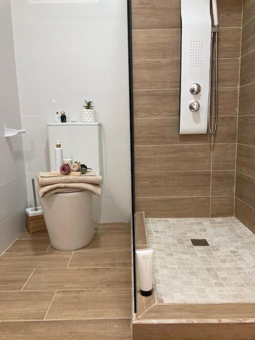 Coqueto Apartamento De Playa Con Piscina Y Terraza Valencia Kültér fotó