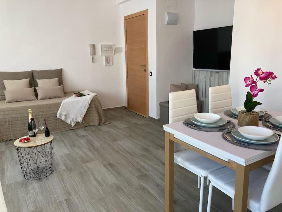 Coqueto Apartamento De Playa Con Piscina Y Terraza Valencia Kültér fotó