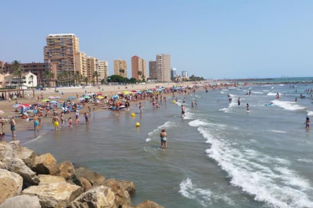 Coqueto Apartamento De Playa Con Piscina Y Terraza Valencia Kültér fotó